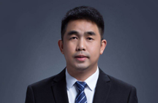 董事长 杨骁 CEO，武汉大学 法律专业